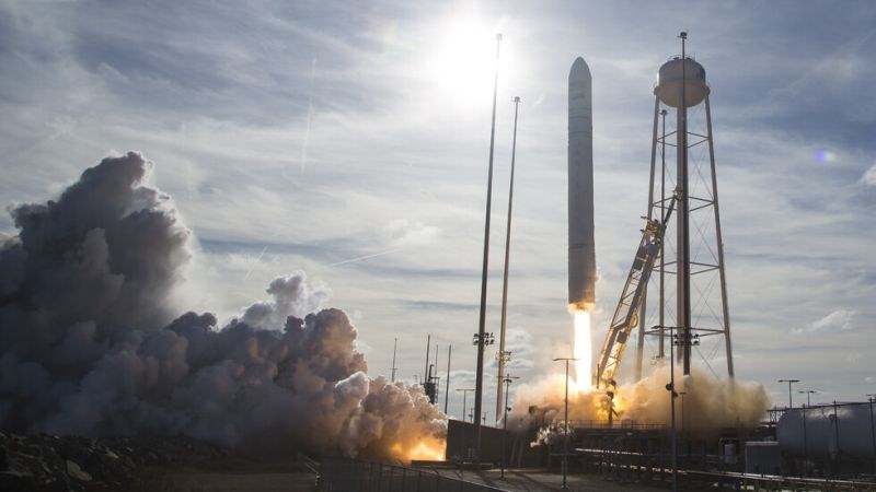 Ракета на SpaceX експлодира по време на тест в Тексас