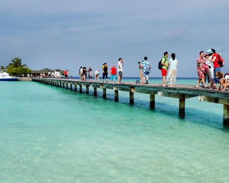 Малдивите отварят границите си! Ето кога ще посрещат туристи