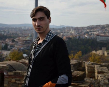 Млад лекар от Пазарджик спаси от смърт жена, припаднала в двора на болницата