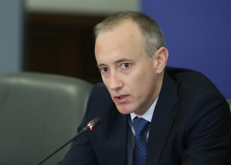Вълчев: По време на грипните ваканции вече ще има онлайн обучение