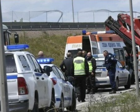 Служител на НСО се преобърна с автомобила си на софийски булевард