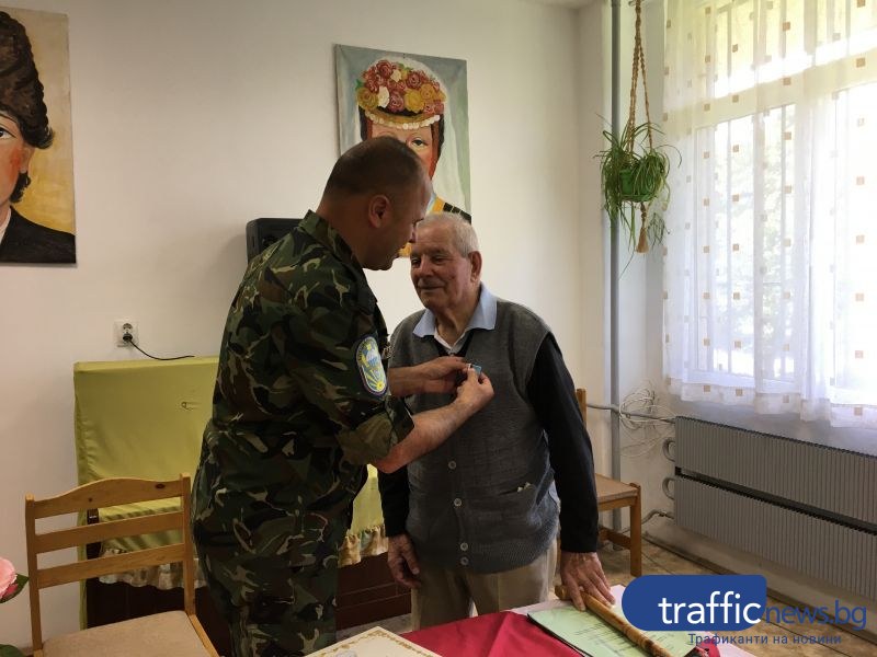 95-годишен ветеран от Втората световна война от Пловдив получи Юбилеен медал