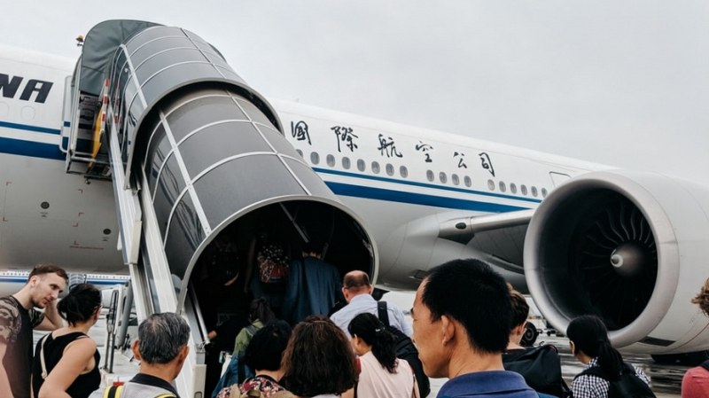 Нов удар! Забраниха на китайски авиолинии да летят до Щатите