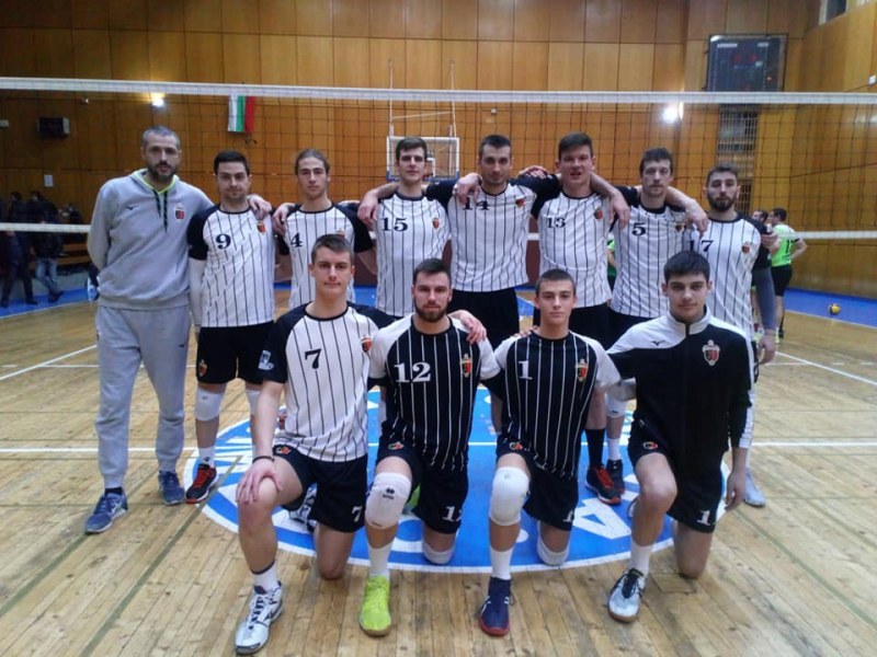 Волейболният Локомотив се завръща в елита на България