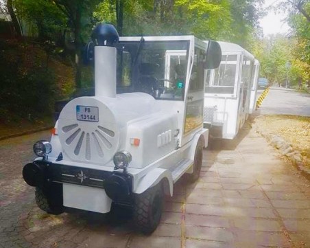 2 години влакче за 182 бона събира прах в склад, пак го тестват до върха на Бунарджика