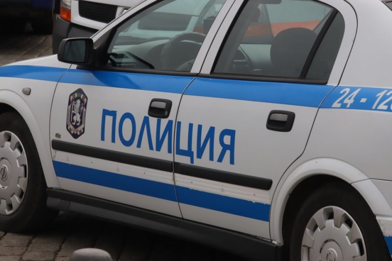 Преследване по пловдивските улици: Трима си спретнаха гонка, извадиха пистолет