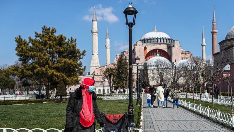 Въвеждат отново строги мерки в Турция