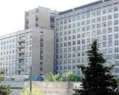 Половин килограм желязо извадиха от тялото на мъж в Стара Загора