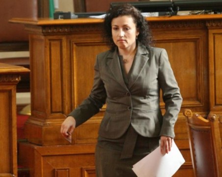 Десислава Танева: Проверките са повече, не препоръчвам да се прикрива информация