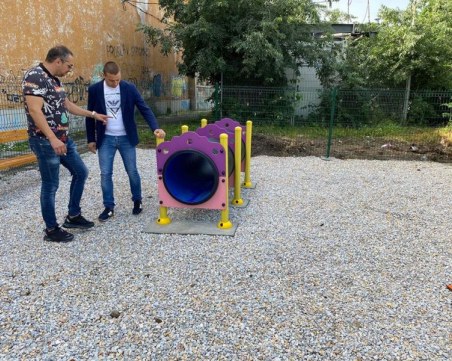 Нова модерна кучешка площадка изградиха в 