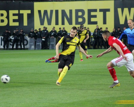 Две нули в Коматево - Ботев и ЦСКА оставиха интригата за реванша