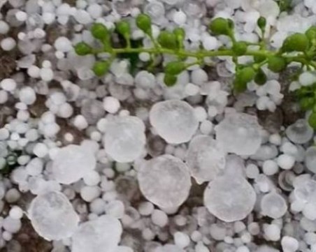 Противоградна ракета се взриви на метри от стадион