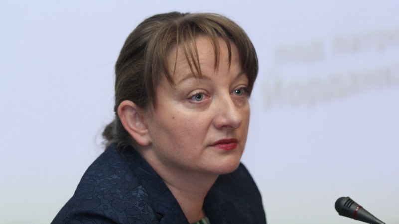 Деница Сачева: Можем да удължим 60/40 до края на годината