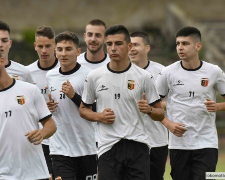 Локо срещу Лудогорец в полуфиналите при старшата