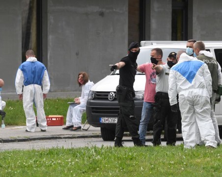 Нападението в училище в Словакия: 22-годишен бивш ученик уби зам.-директора