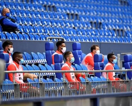 В Премиър лийг решиха последния проблем преди рестарта