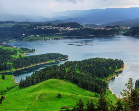 Хотелиерите в Доспат: Готови сме за летния сезон, продължаваме да посрещаме гости