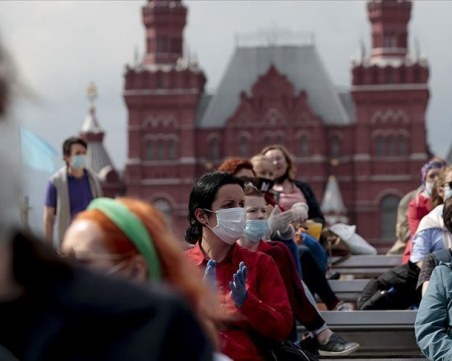 Почти 9000 нови случая на коронавирус в Русия