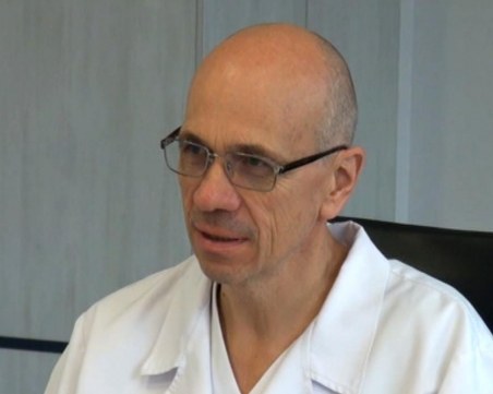 Доц. Марчев: Много хора не се разболяват с COVID-19, въпреки че се срещат с него