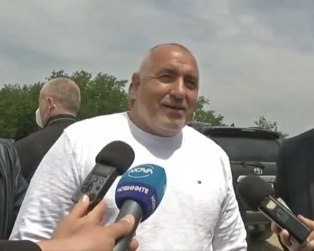 Премиерът: Нищо няма да затваряме! Многото случаи на COVID-19 са заради рекорда в тестовете