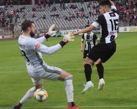 Обявиха програмата за началото на плейофите и Купата