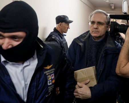 Осъдиха бивш американски морски пехотинец на 16 г. за шпионаж в Русия