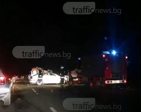 Три катастрофи затрудняват движението по АМ 