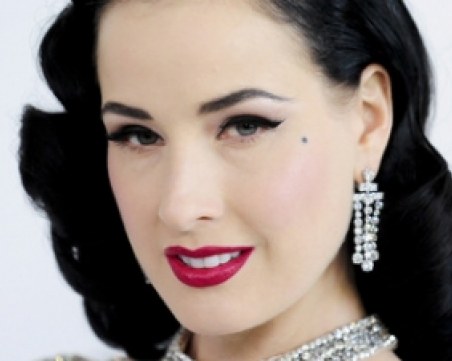 Грешките в грима, които качват годините