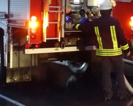 Мълния подпали къща край Карлово