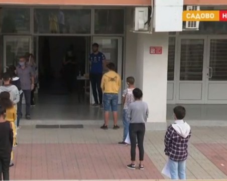 4 деца не са отишли на матура в Садово заради притеснение от коронавирус