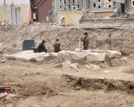 Древно гробище и жилищен квартал откриха археолози в центъра на Пловдив