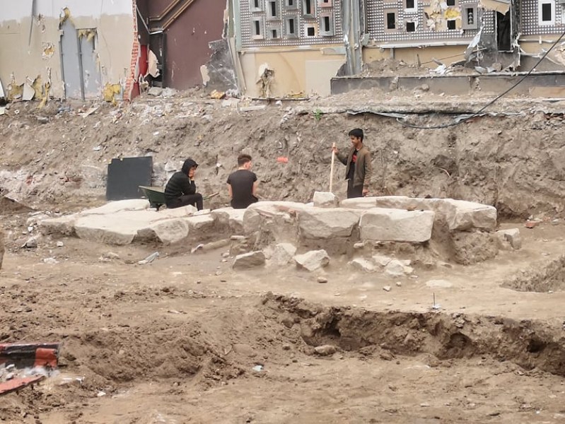Древно гробище и жилищен квартал откриха археолози в центъра на Пловдив