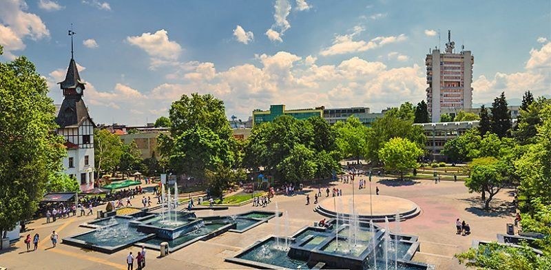 Затвориха ресторант в Пазарджик след положителна проба на служител