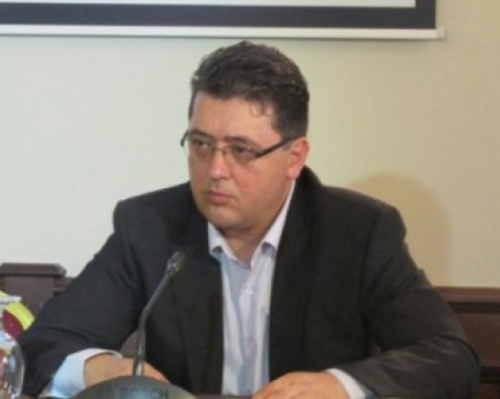 Пламен Узунов е отведен за разпит в прокуратурата