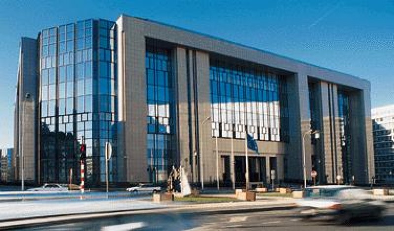 Европейските лидери не се споразумяха как да поделят 500-те милиарда