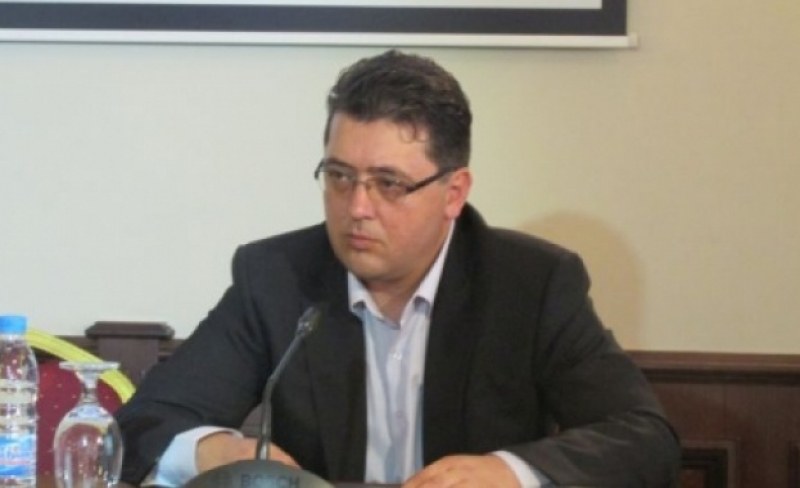 Пламен Узунов е отведен за разпит в прокуратурата
