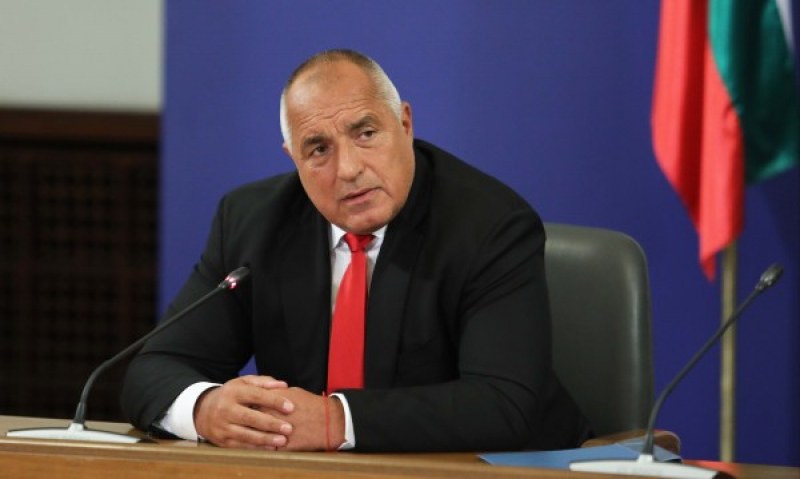 Премиерът: Хората няма да понесат затягането на мерките, това ще предизвика паника