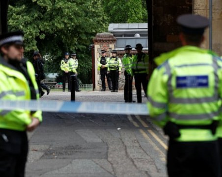 Обрат: Полицията смята кървавото нападение в Рединг за терористичен акт