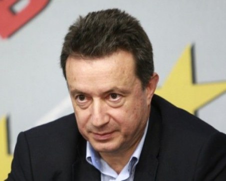 Заразеният социалист Янаки Стоилов участвал в две масови мероприятия