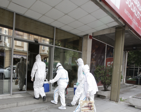 Глобяват с 3 бона ГЕРБ и БСП заради струпване на много хора