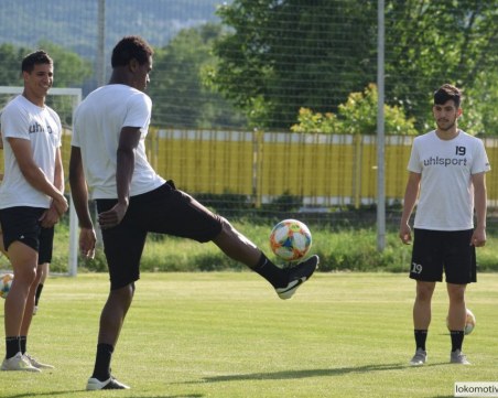 Локо без Малембана, но с Милош Петрович срещу Левски