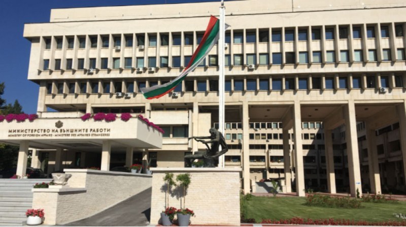 МВнР: Не използвайте транзитни полети през трети страни, а директни линии в рамките на ЕС