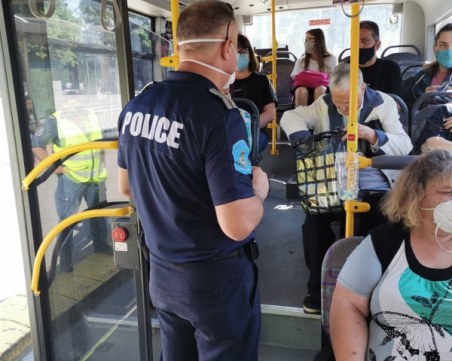 Продължава акцията в градския транспорт в Пловдив! Има още глобени