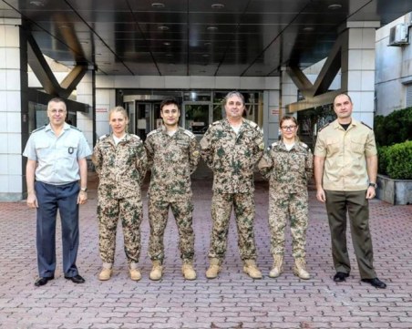 В условия на пандемия български военни лекари заминаха за мисия в Мали
