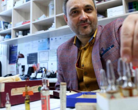 Доц. Андрей Чорбанов: Много малко са хората заразени на случаен принцип