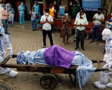 Индия бележи нов рекорд с 16 922 пресни инфекции на коронавирус