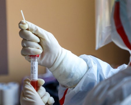 Шестима учители от Самоков са заразени с COVID-19