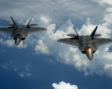 4 pycки разузнавателни самолета са прехванати от ВВС на САЩ