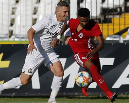 Две нули на Славия - ЦСКА, греда за белите след страхона задна ножица