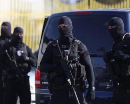 След година издирване: Радо Ланеца се предаде в полицията